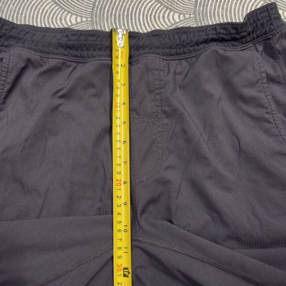 LULULEMON Athletic Shorts No Liner Black 11’ Inseam Men Large Flaw* - Picture 7 of 12